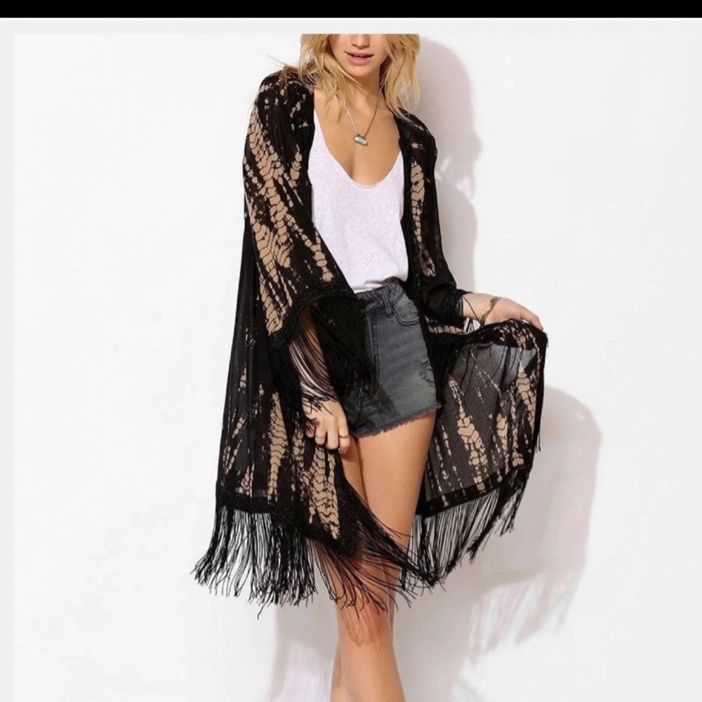Staring at Stars Fringed Kimono - size small/medium